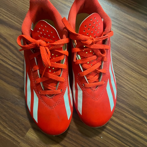 Kids soccer cleats. - Picture 3 of 4